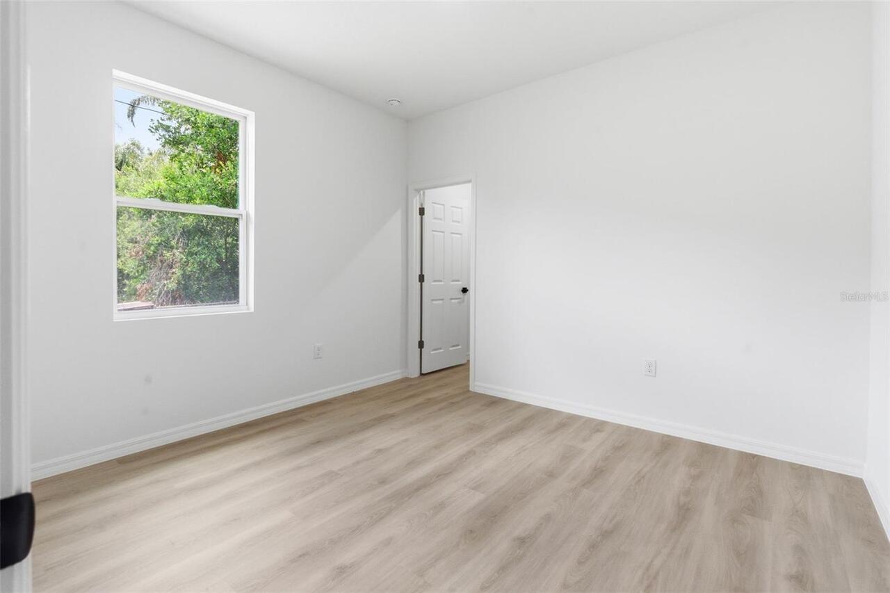 Listing Photo 33