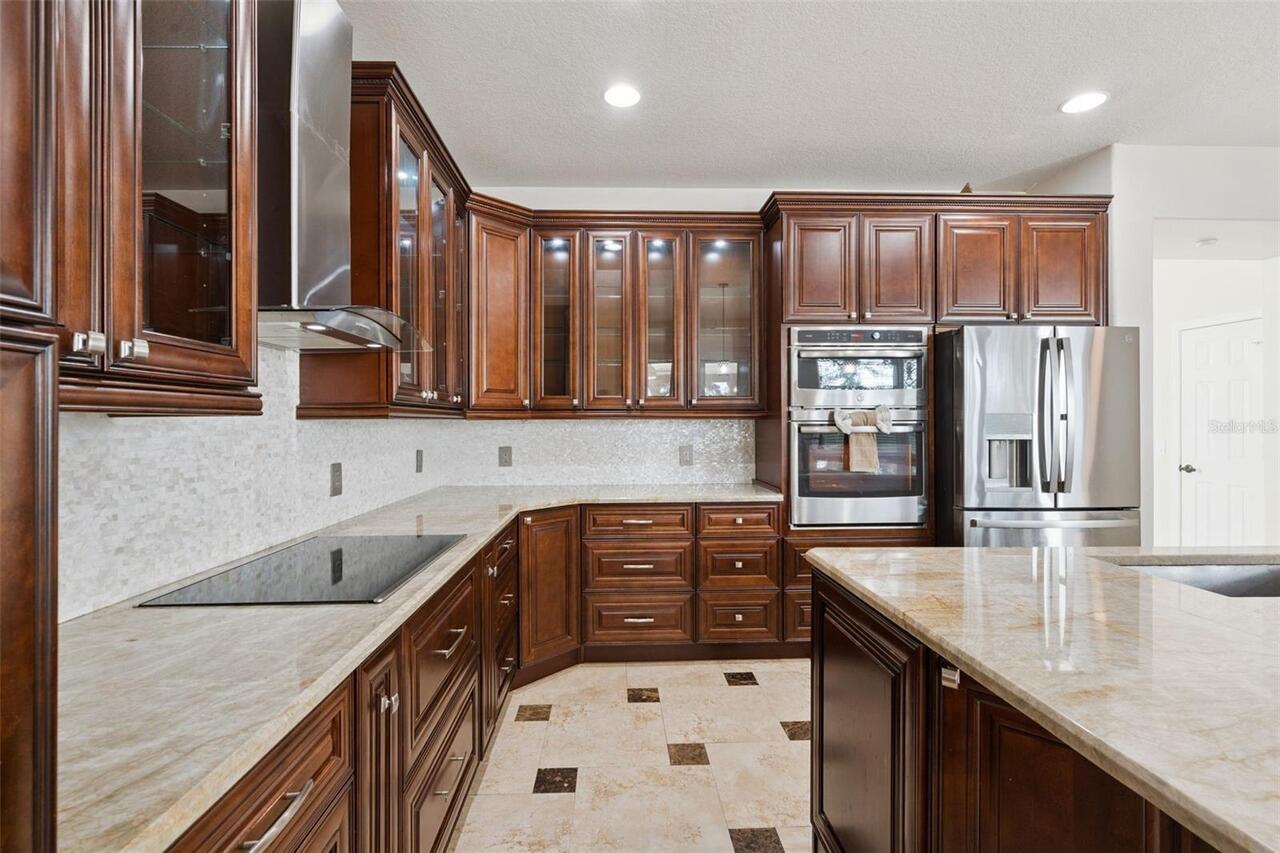 Listing Photo 12
