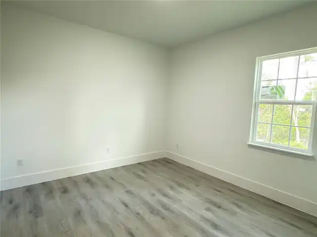 Listing Photo 42