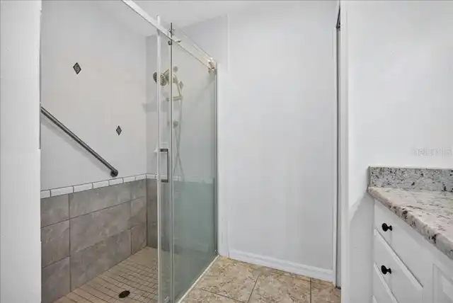 Listing Photo 37