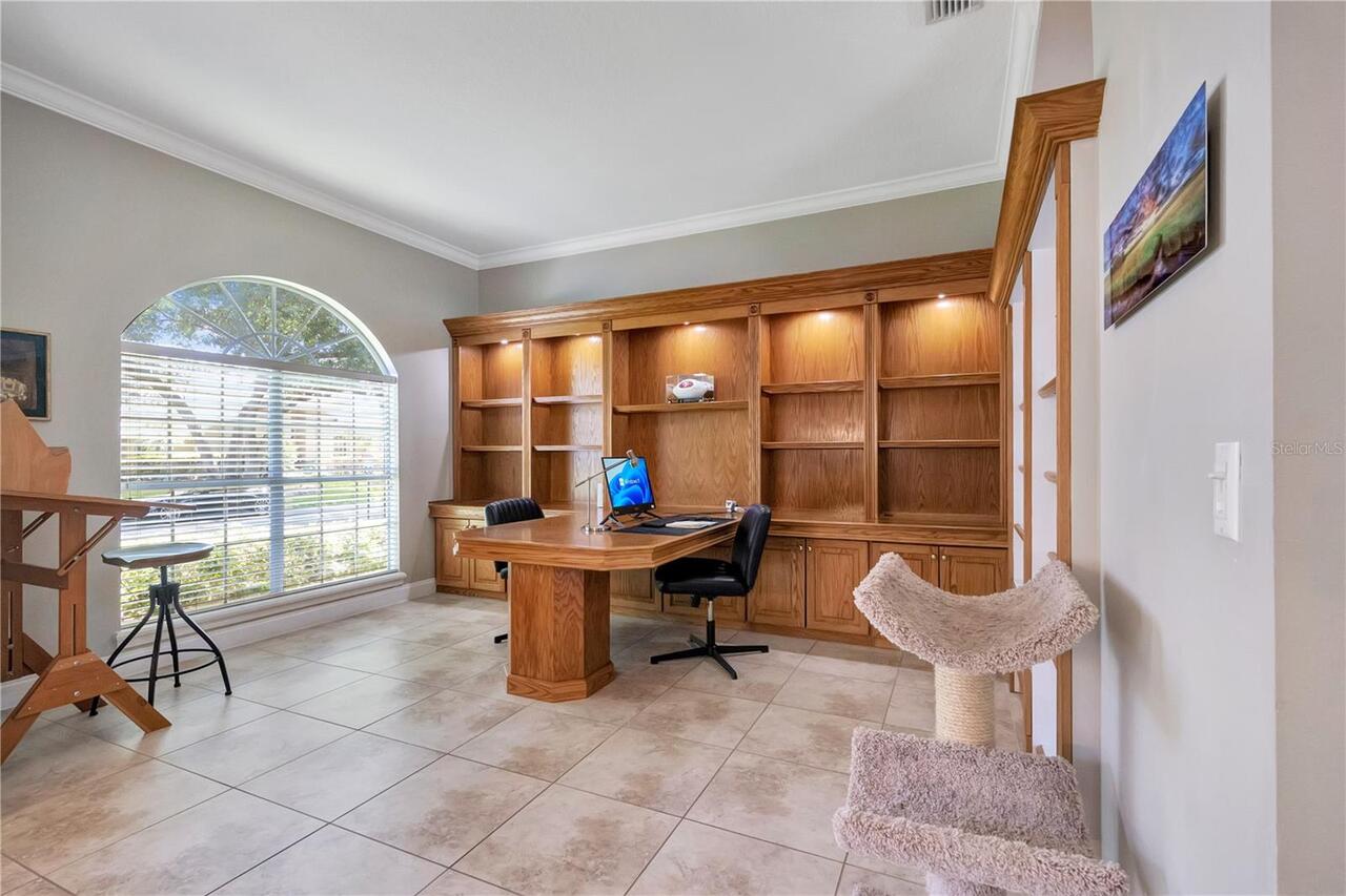 Listing Photo 12