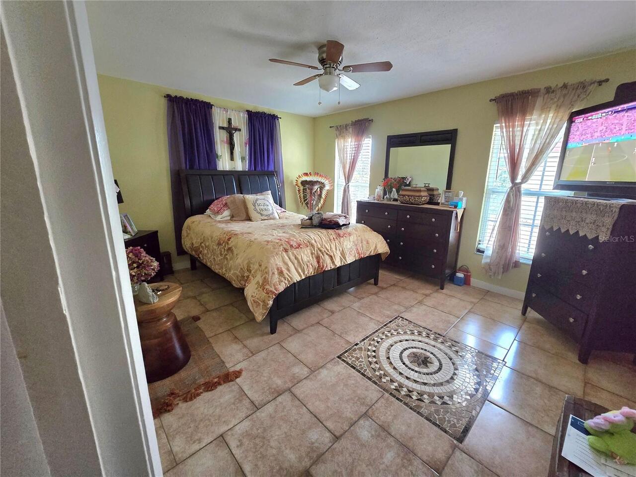 Listing Photo 12