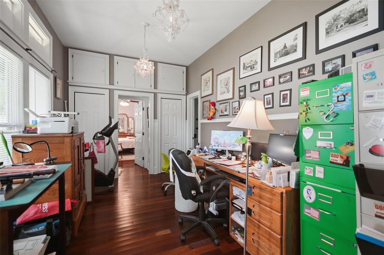 Listing Photo 11