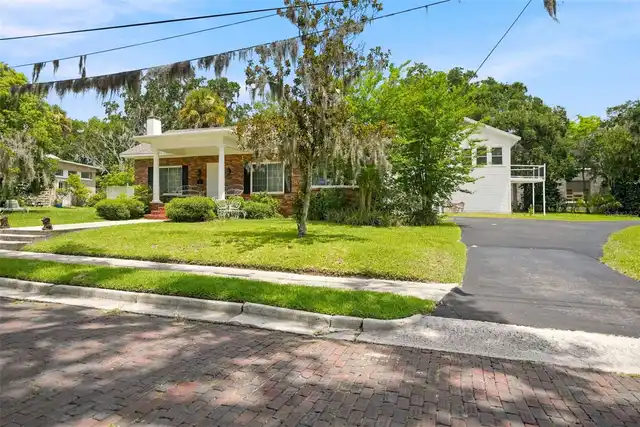 Listing Photo 16