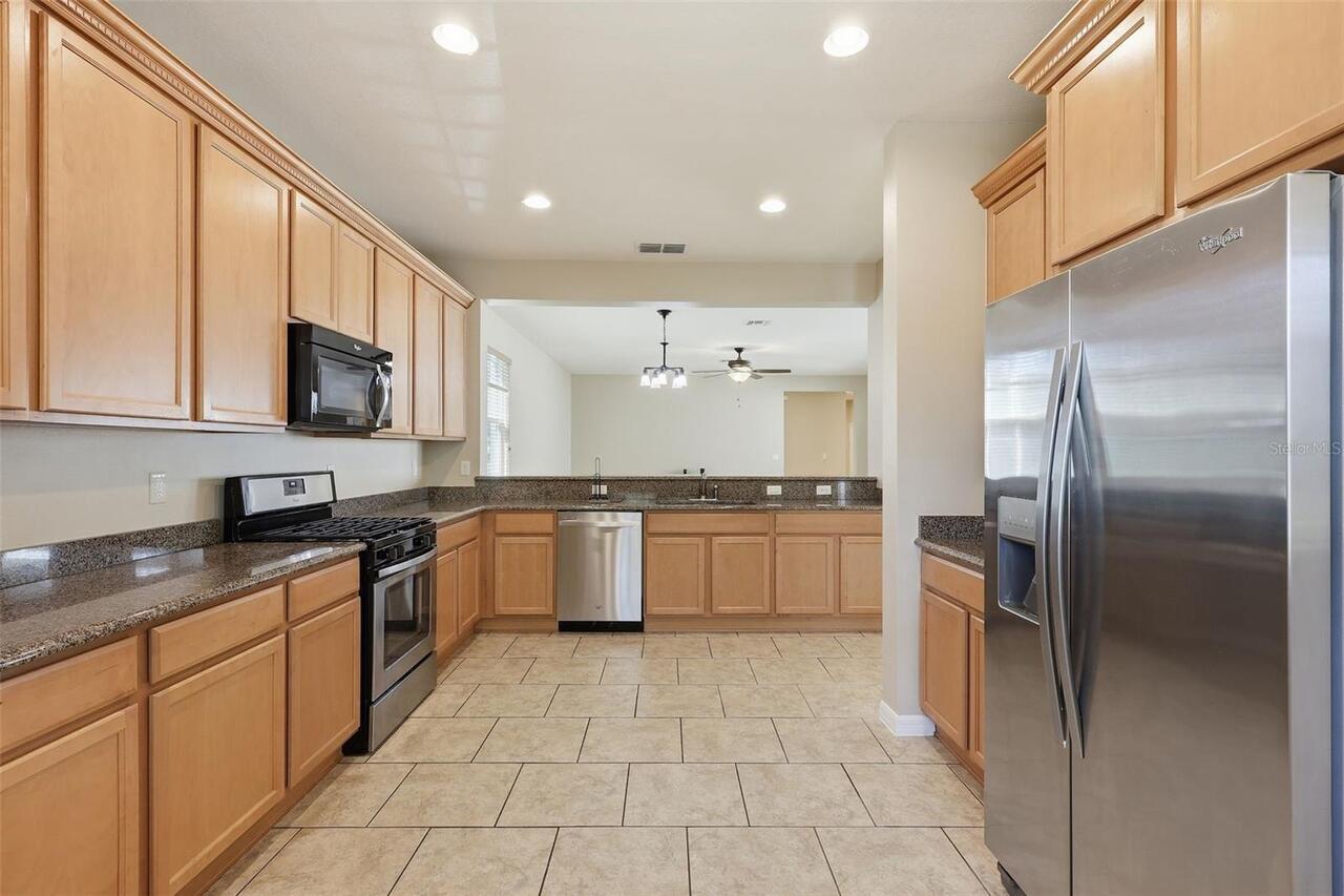 Listing Photo 8