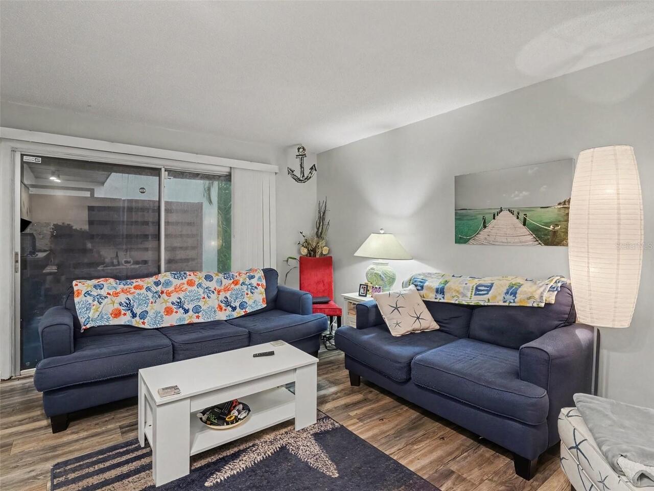 Listing Photo 10