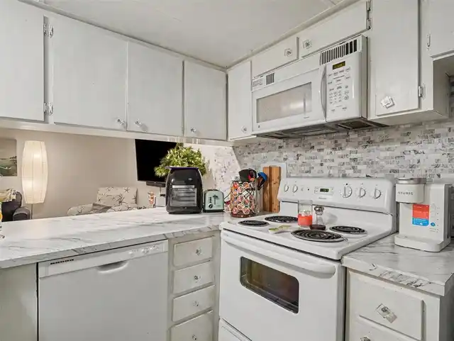 Listing Photo 13