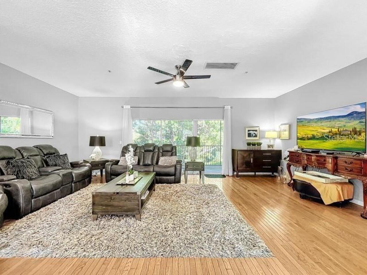 Listing Photo 9