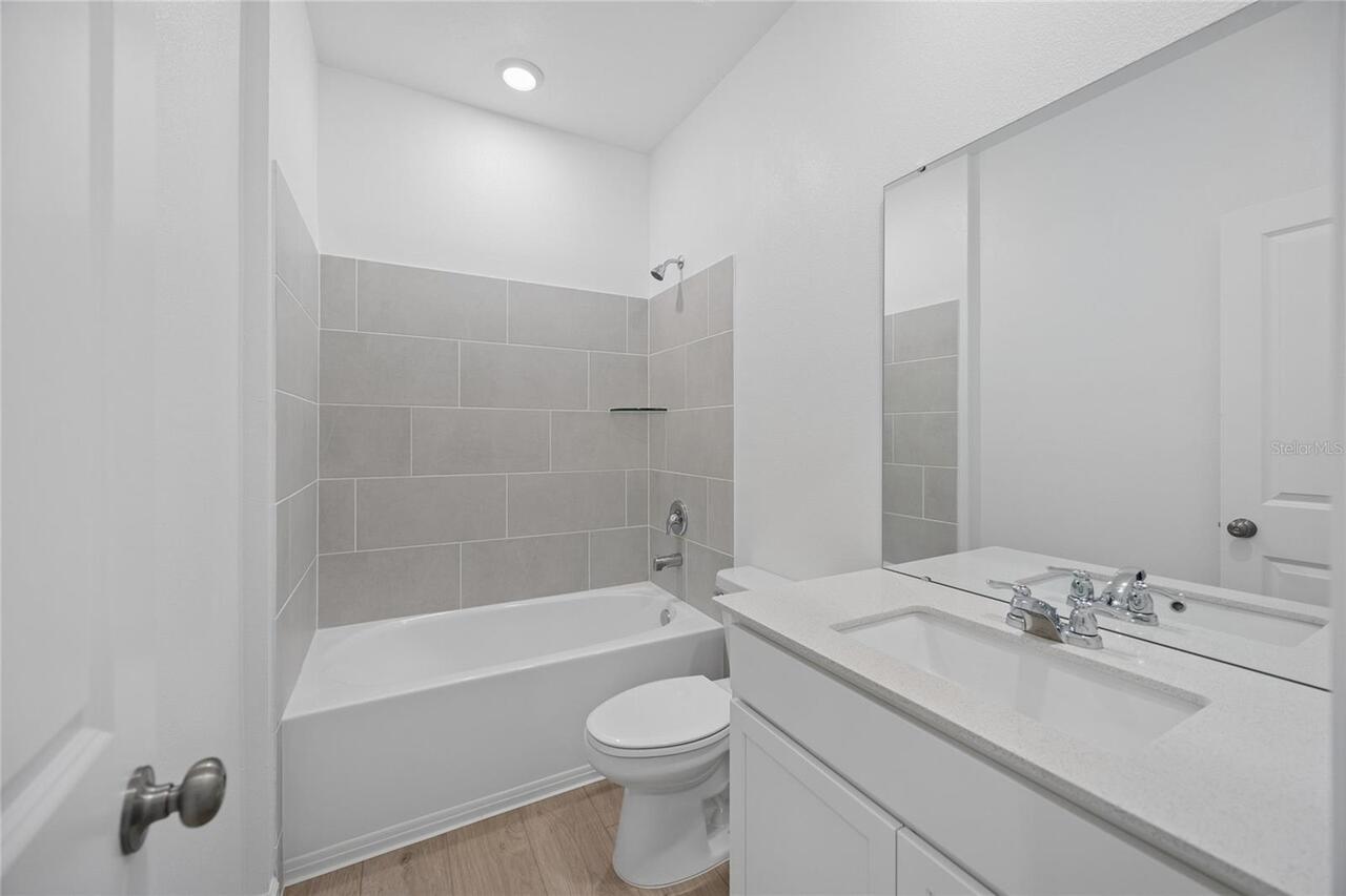 Listing Photo 9