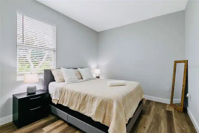 Listing Photo 16