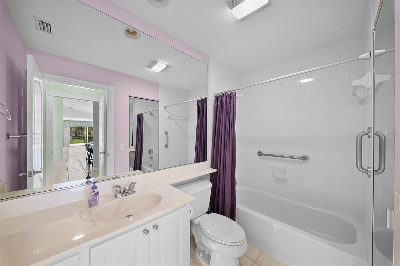 Listing Photo 11