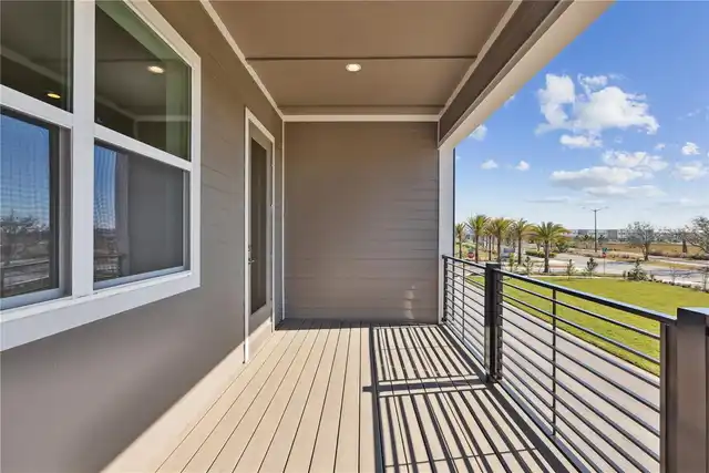 Listing Photo 8