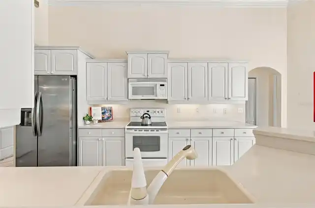 Listing Photo 15