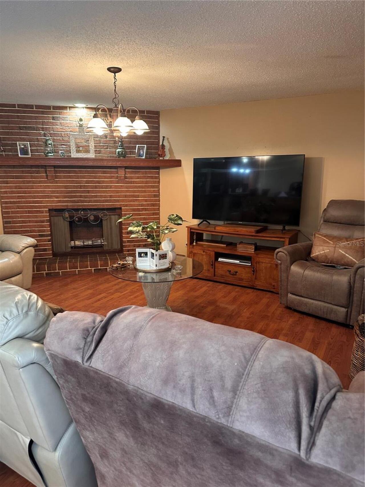 Listing Photo 7