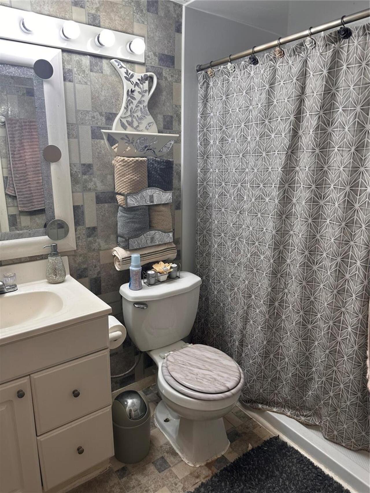 Listing Photo 15