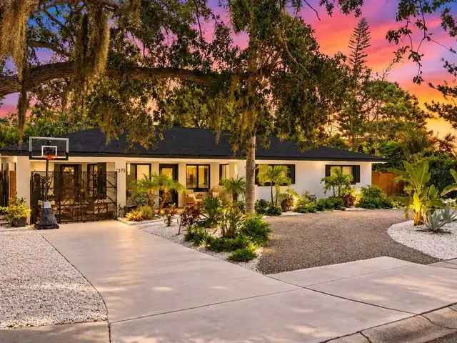Sarasota Real Estate