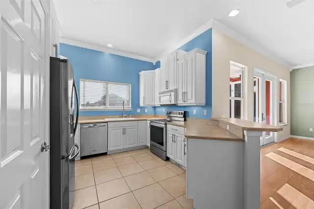 Listing Photo 17