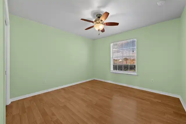 Listing Photo 28