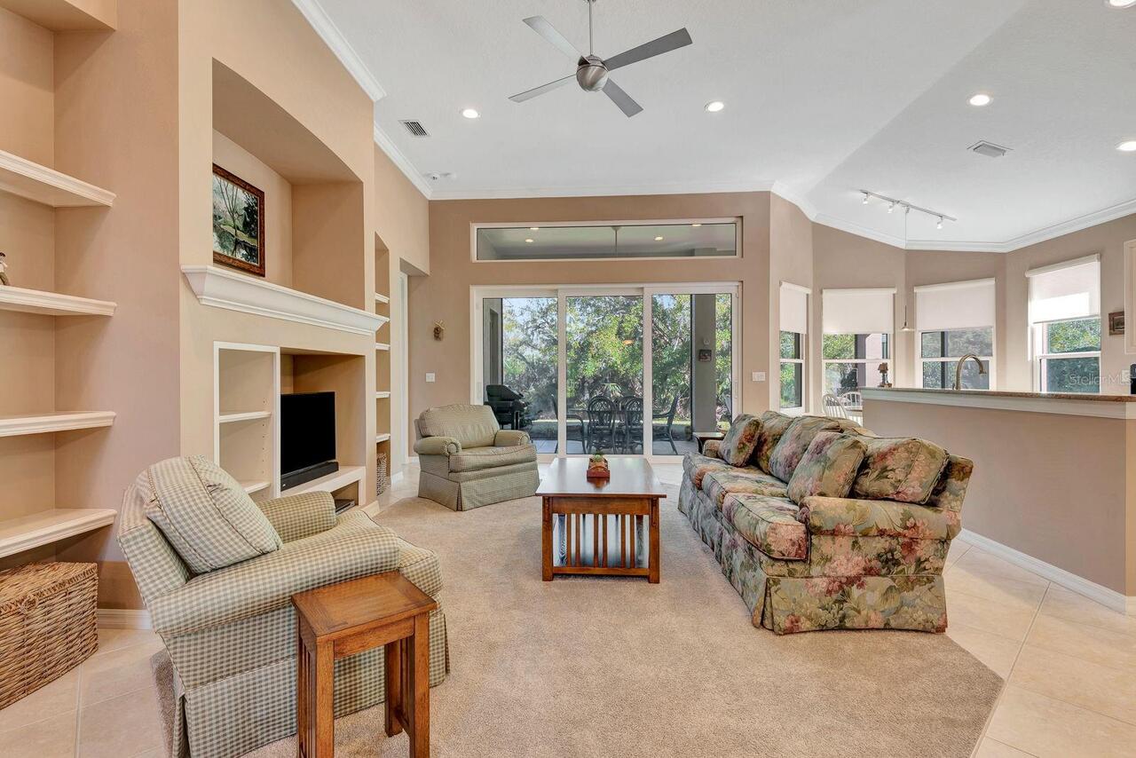 Listing Photo 12
