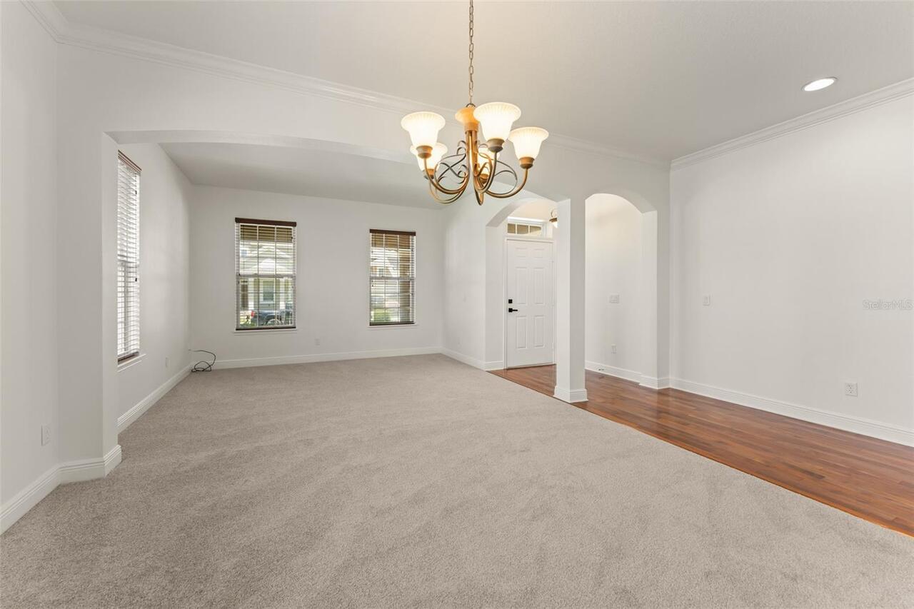Listing Photo 8