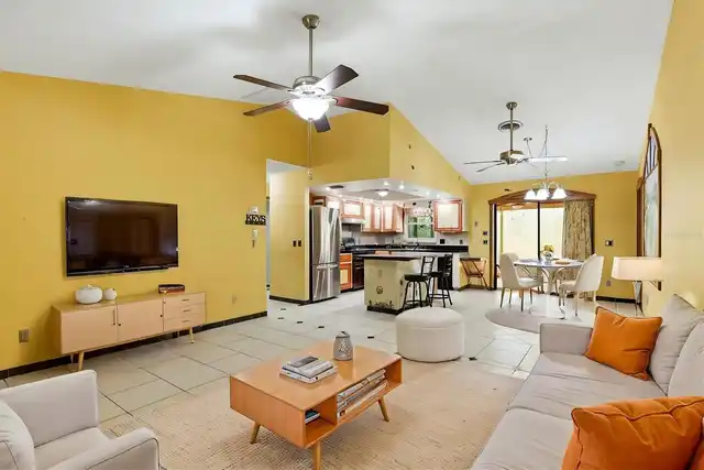 Listing Photo 7