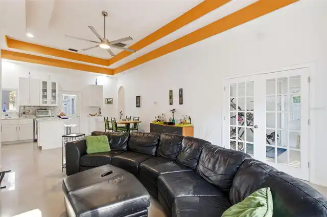 Listing Photo 7