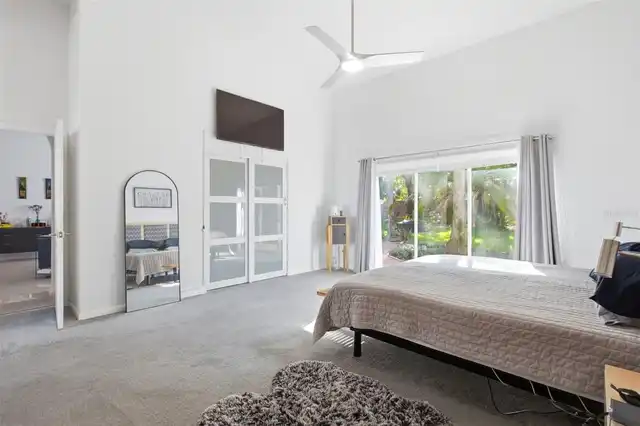 Listing Photo 15