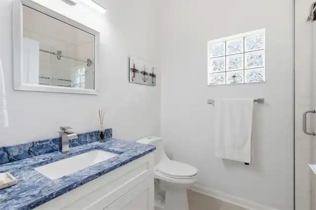 Listing Photo 22