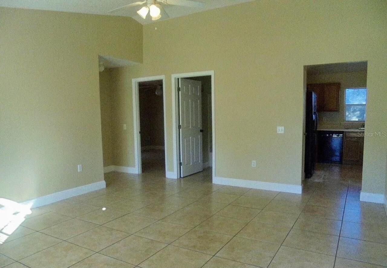Listing Photo 8