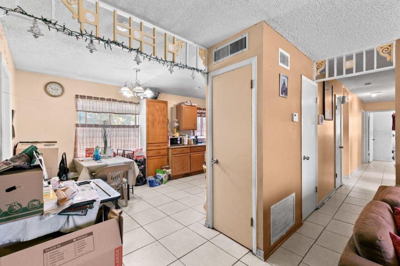 Listing Photo 8