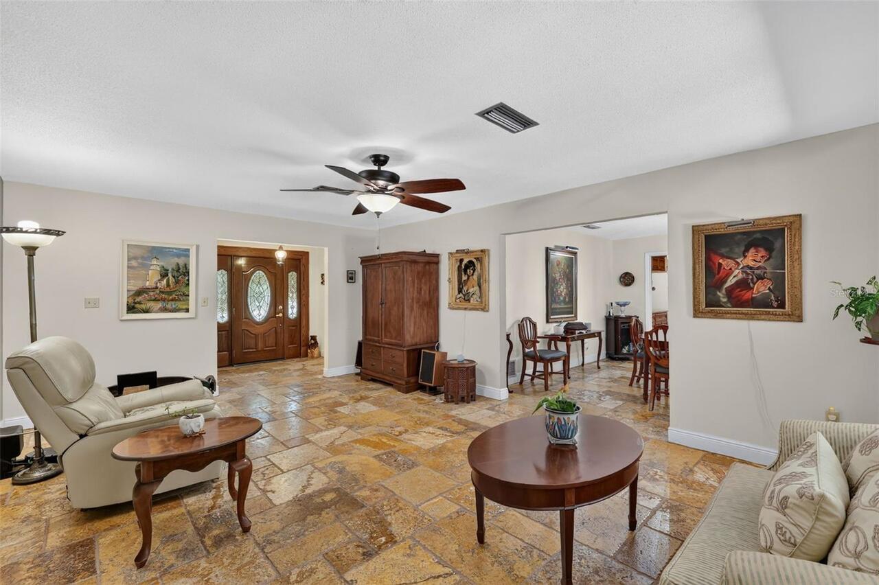 Listing Photo 7