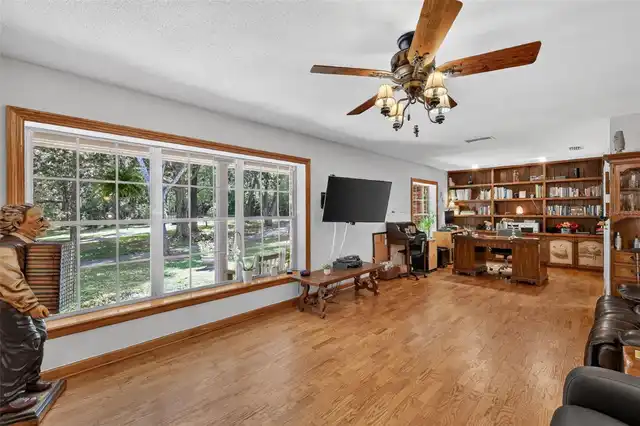 Listing Photo 21