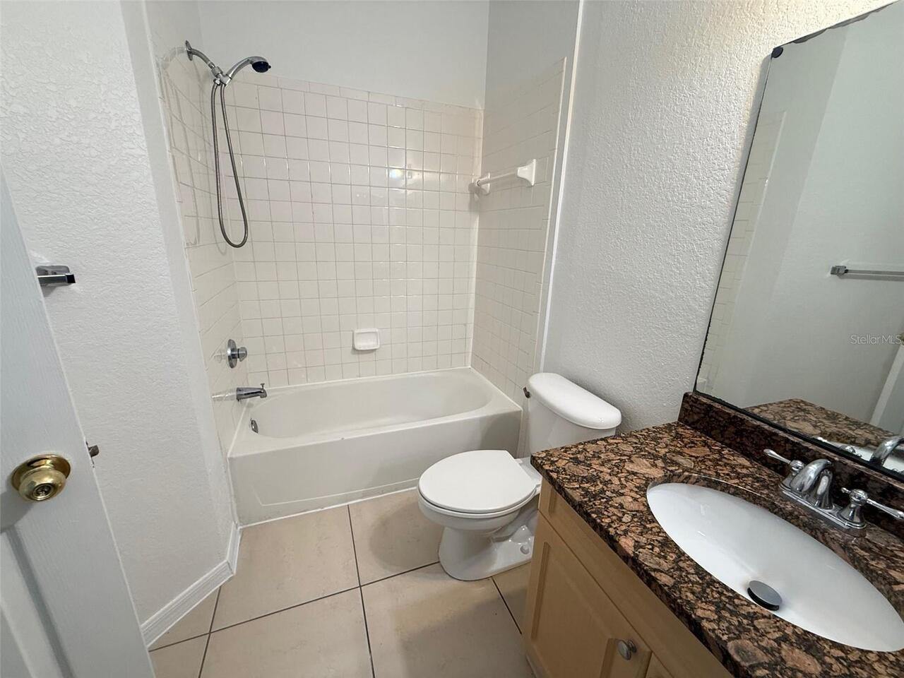 Listing Photo 12