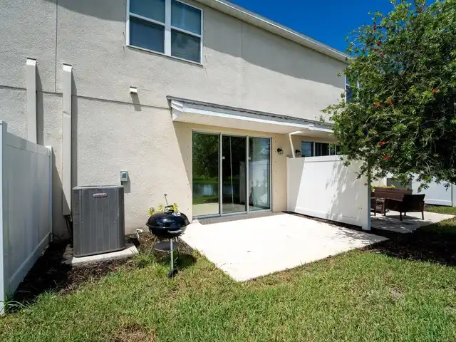 Listing Photo 7