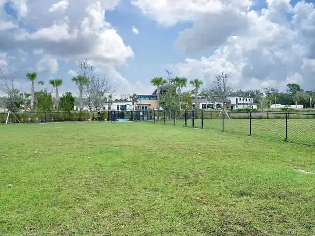 Listing Photo 38