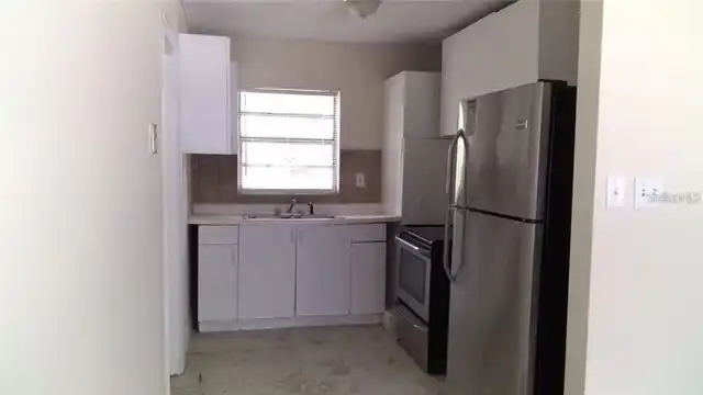 Listing Photo 8