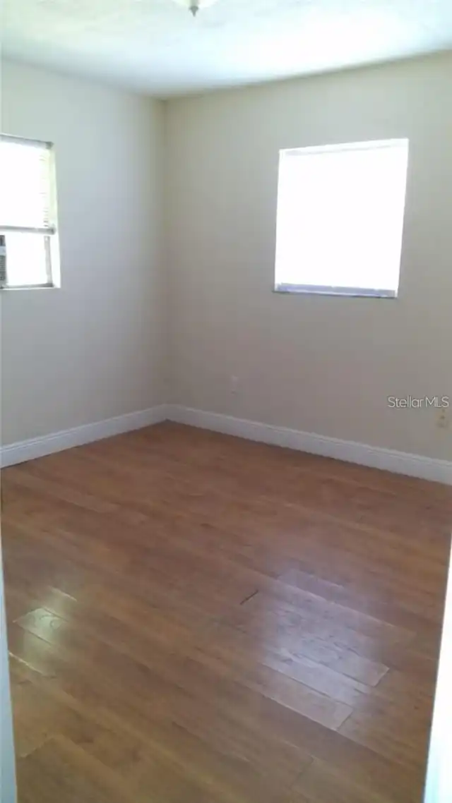 Listing Photo 10