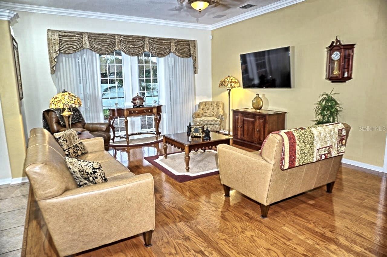 Listing Photo 9