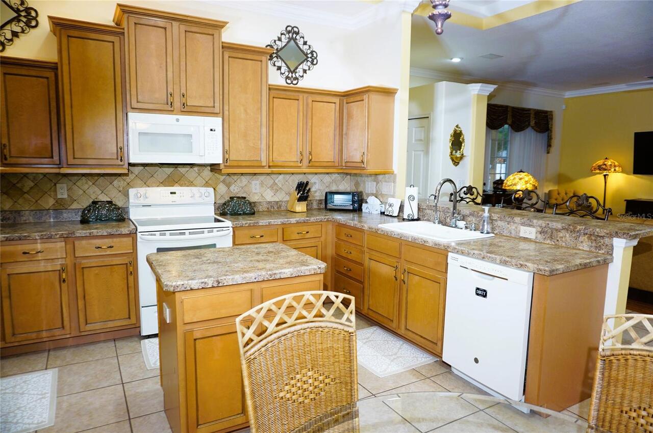 Listing Photo 10