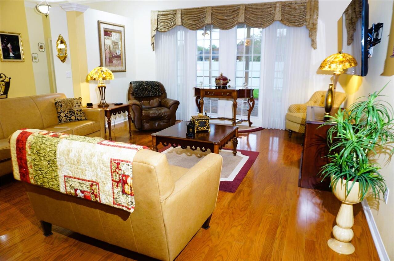 Listing Photo 8