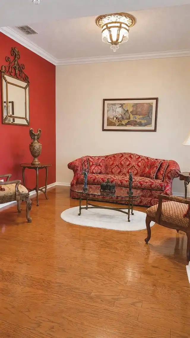 Listing Photo 11