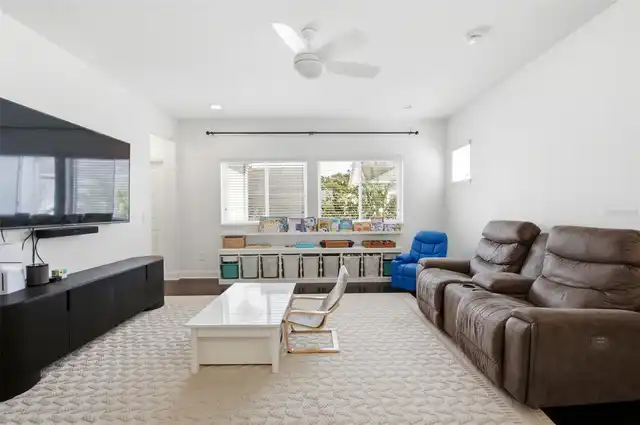 Listing Photo 16