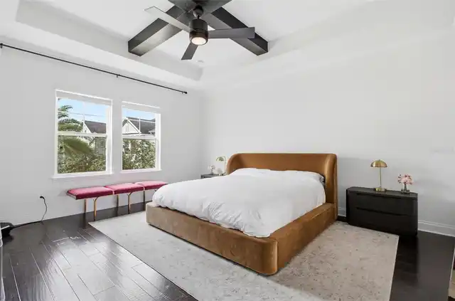 Listing Photo 18