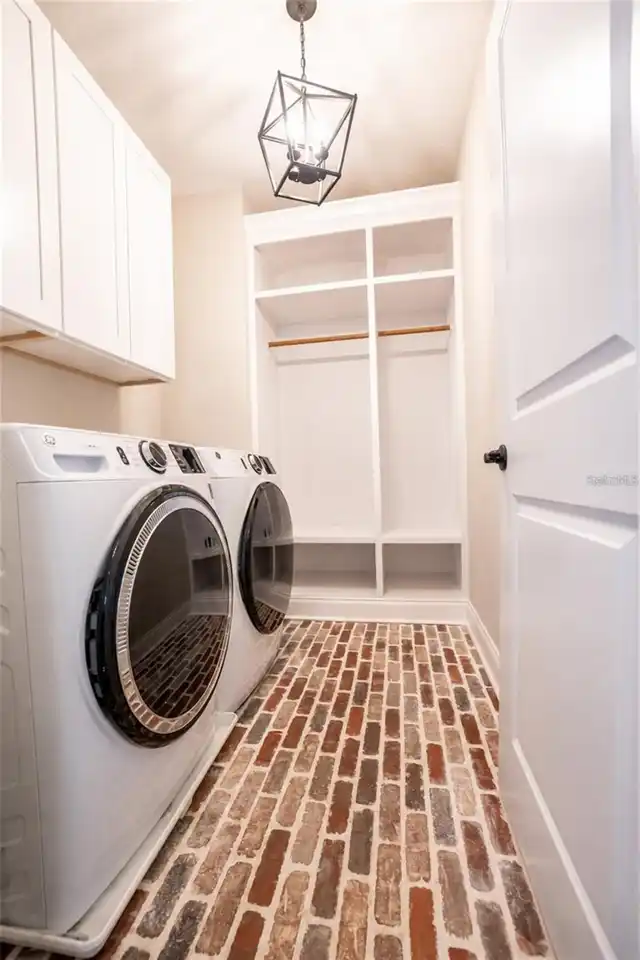Listing Photo 24