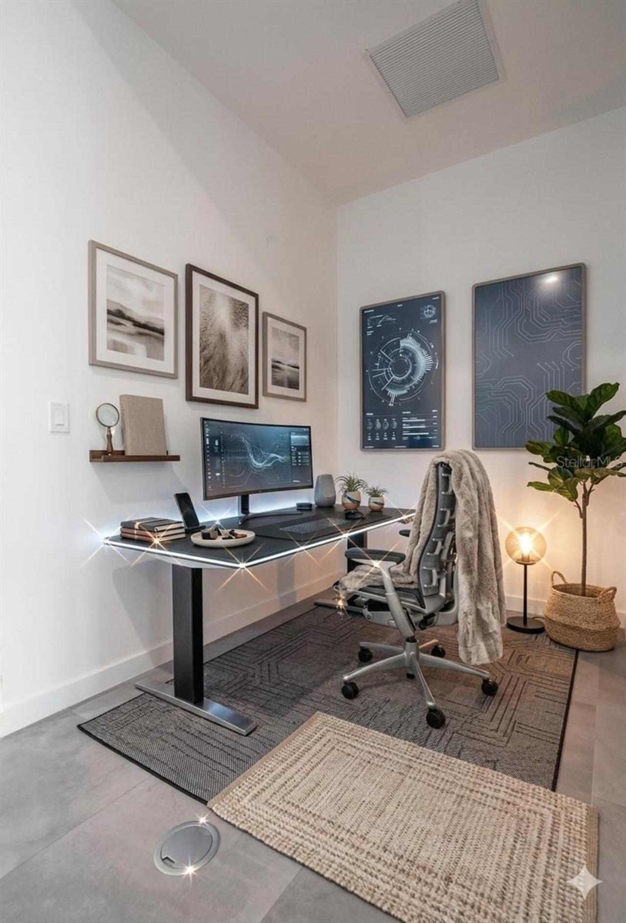 Listing Photo 17