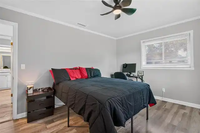 Listing Photo 23