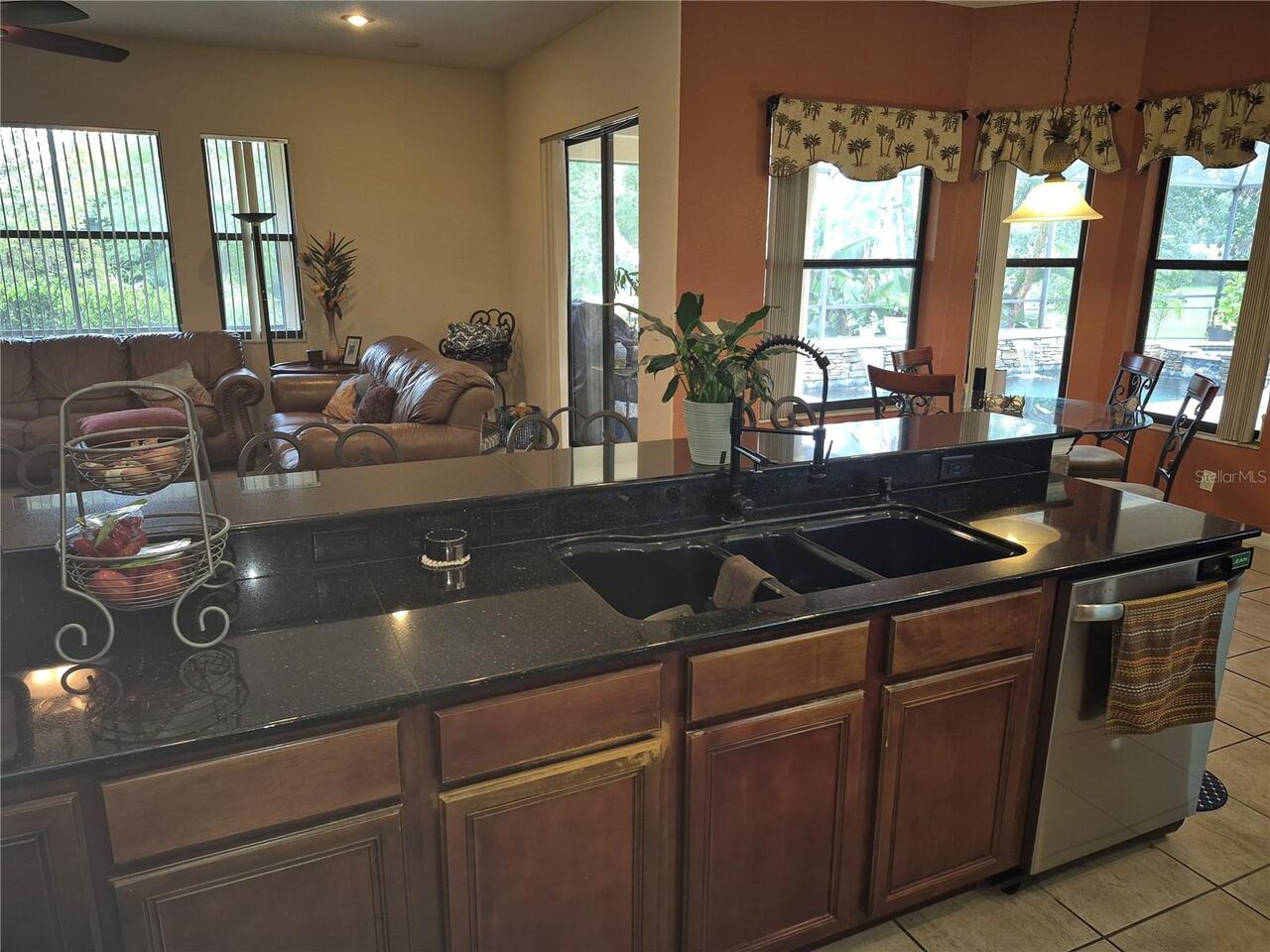 Listing Photo 34