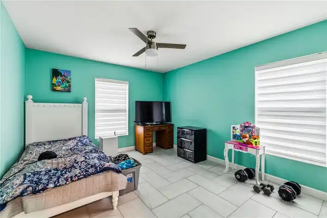 Listing Photo 19