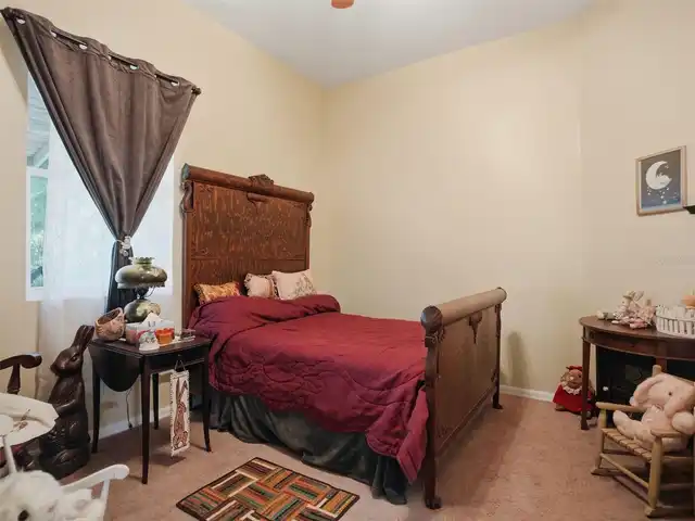 Listing Photo 14