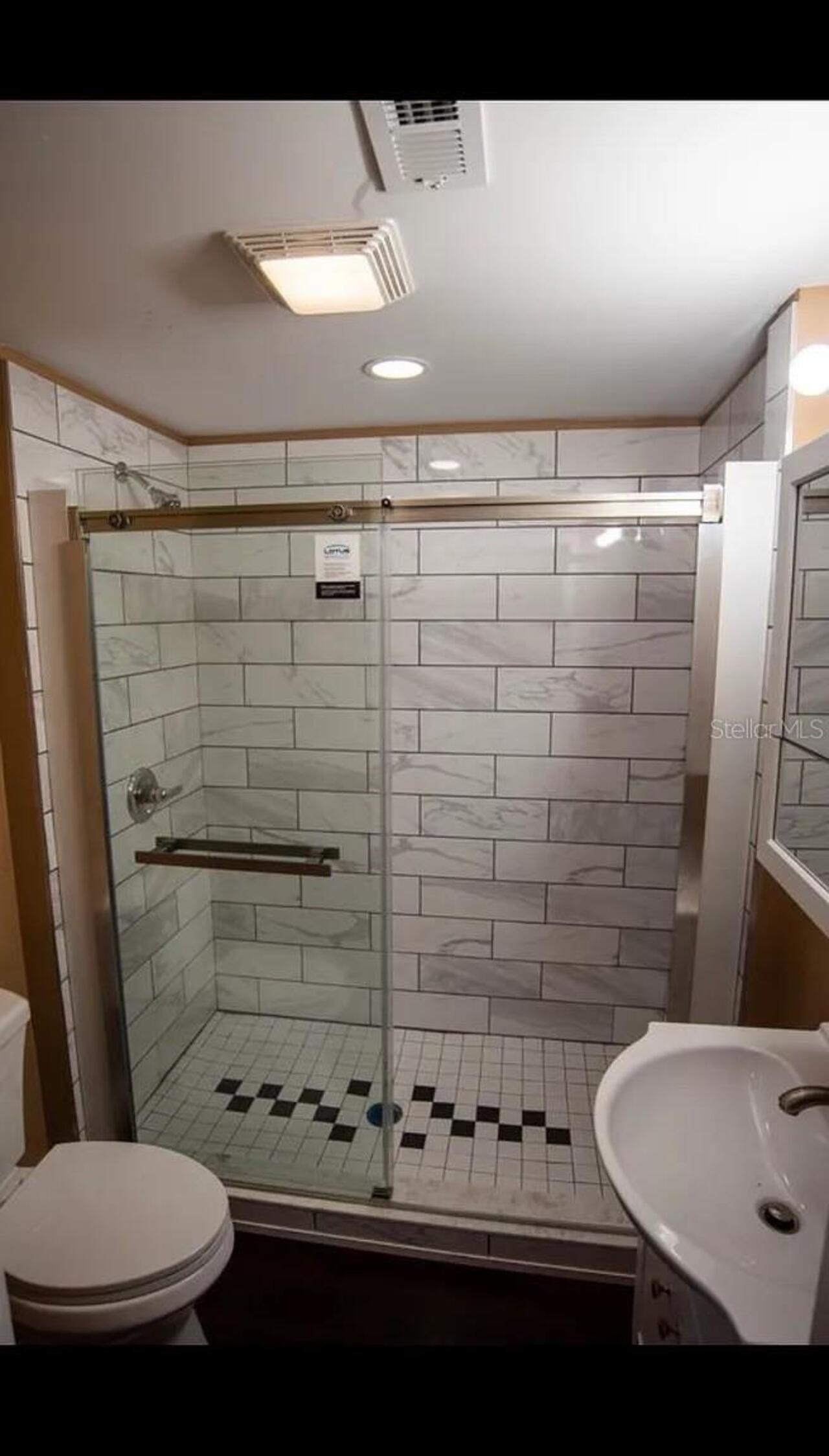 Listing Photo 11